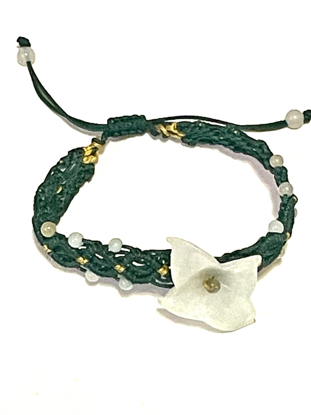 Like New Asian Jade Floral Bracelet